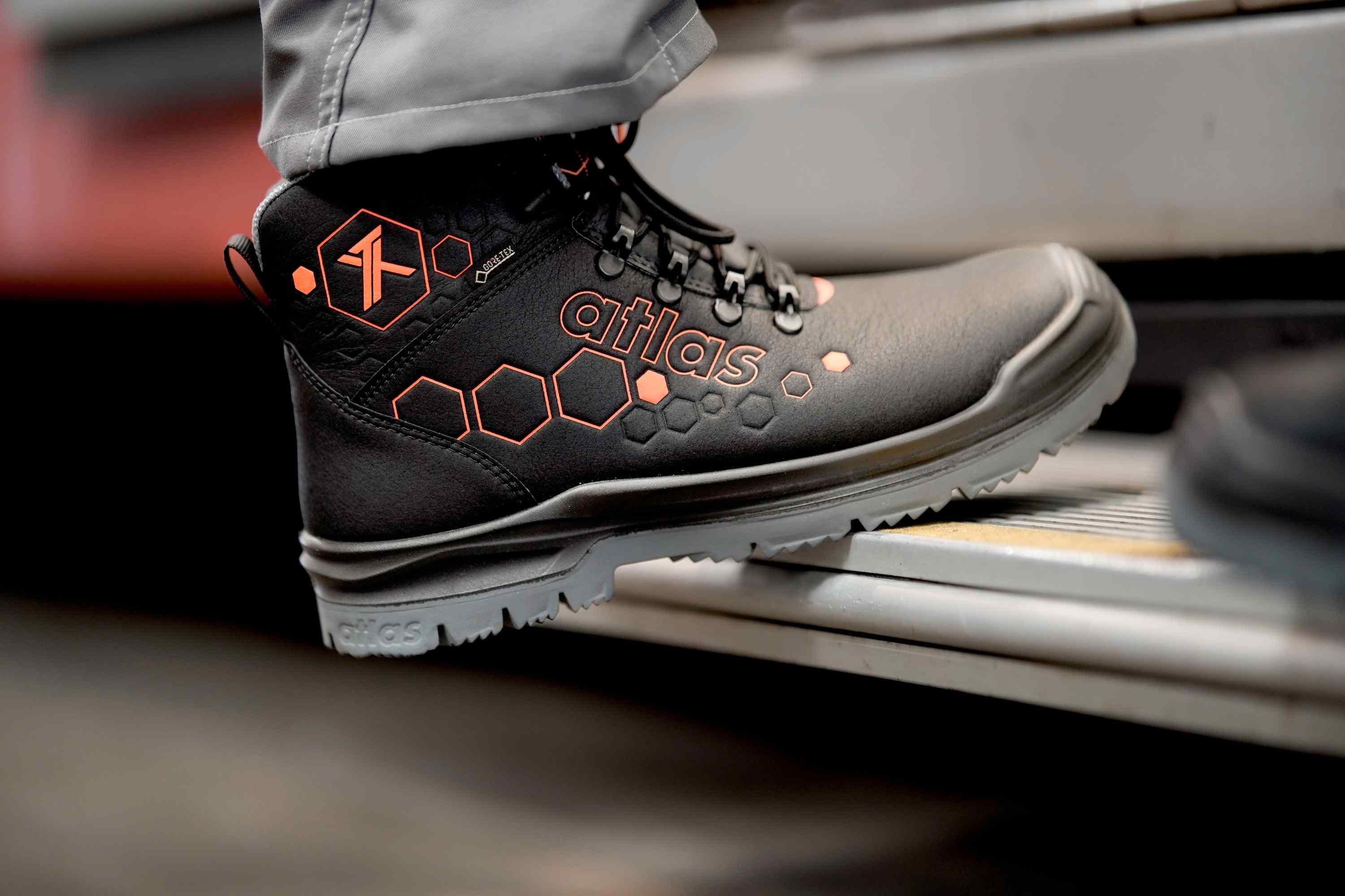 EXTRAGUARD XT 520 GTX S3 XP Sicherheitsschuh